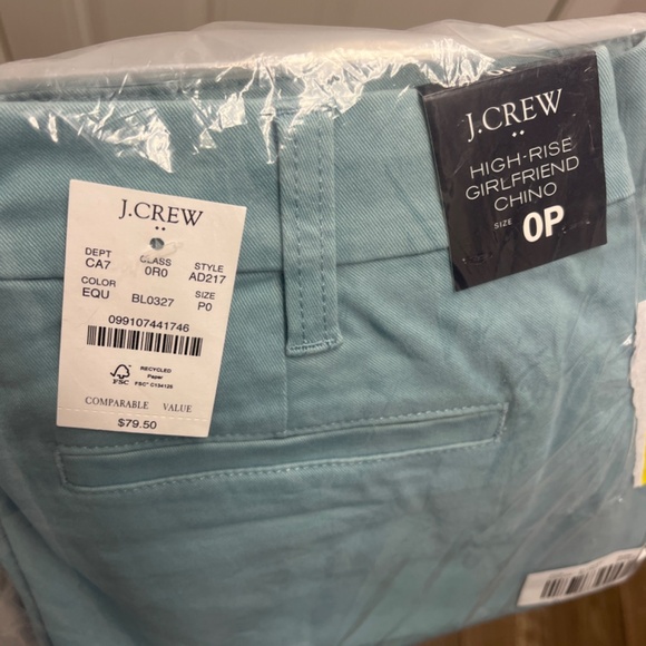 Petite high-rise girlfriend chino pant - Picture 5 of 5